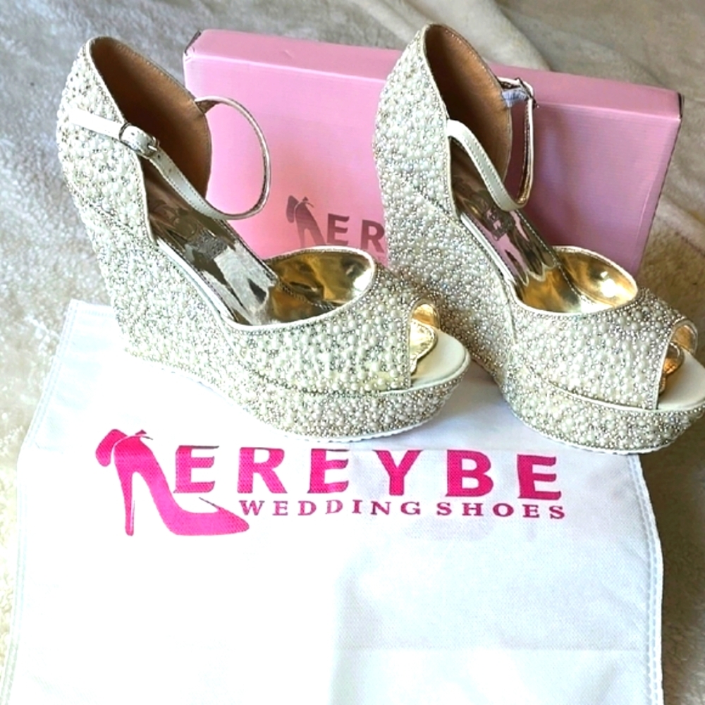 Ereybe  Blingy  Wedge Wedding Or Prom Shoes NWOT